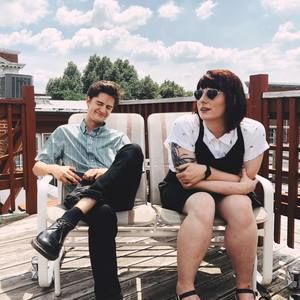 Meet your Posher, Delia